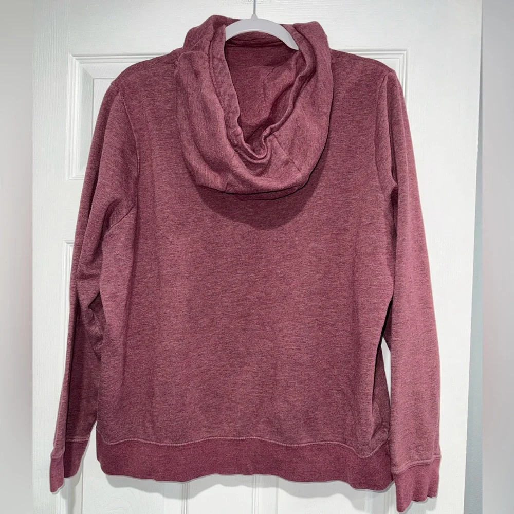 Nike Women’s Sweatshirt